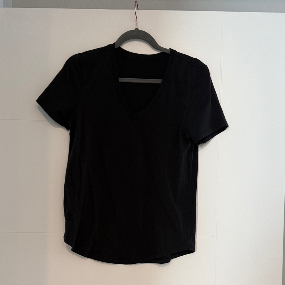 Lululemon v neck love tee Black Women's Tee